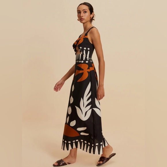 The Commense Cutout Zipper Sleeveless Floral Dress - Picture 2 of 3